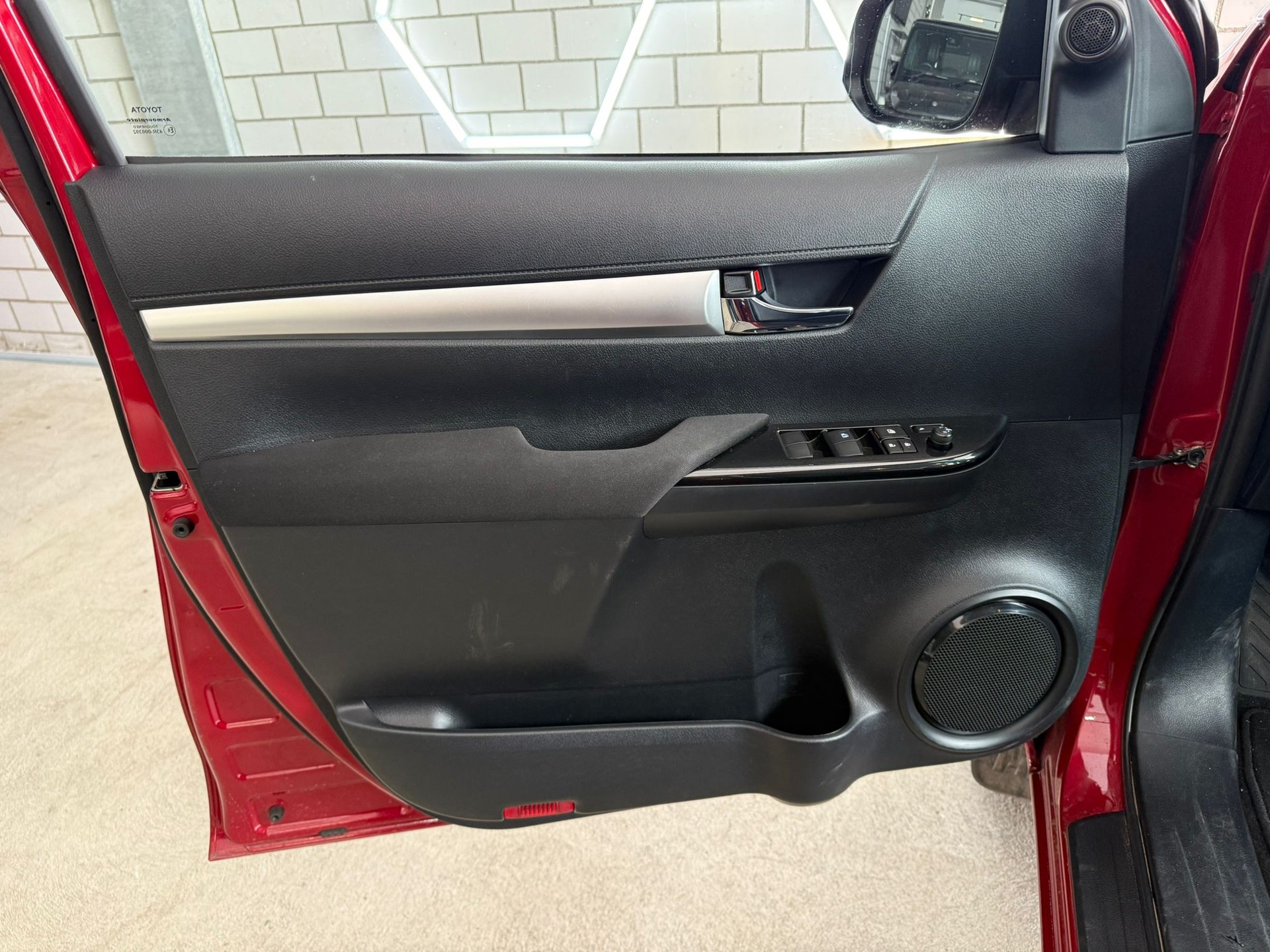 TOYOTA Hilux 2.4D-4D Luna Double Cab 4x4 - 6