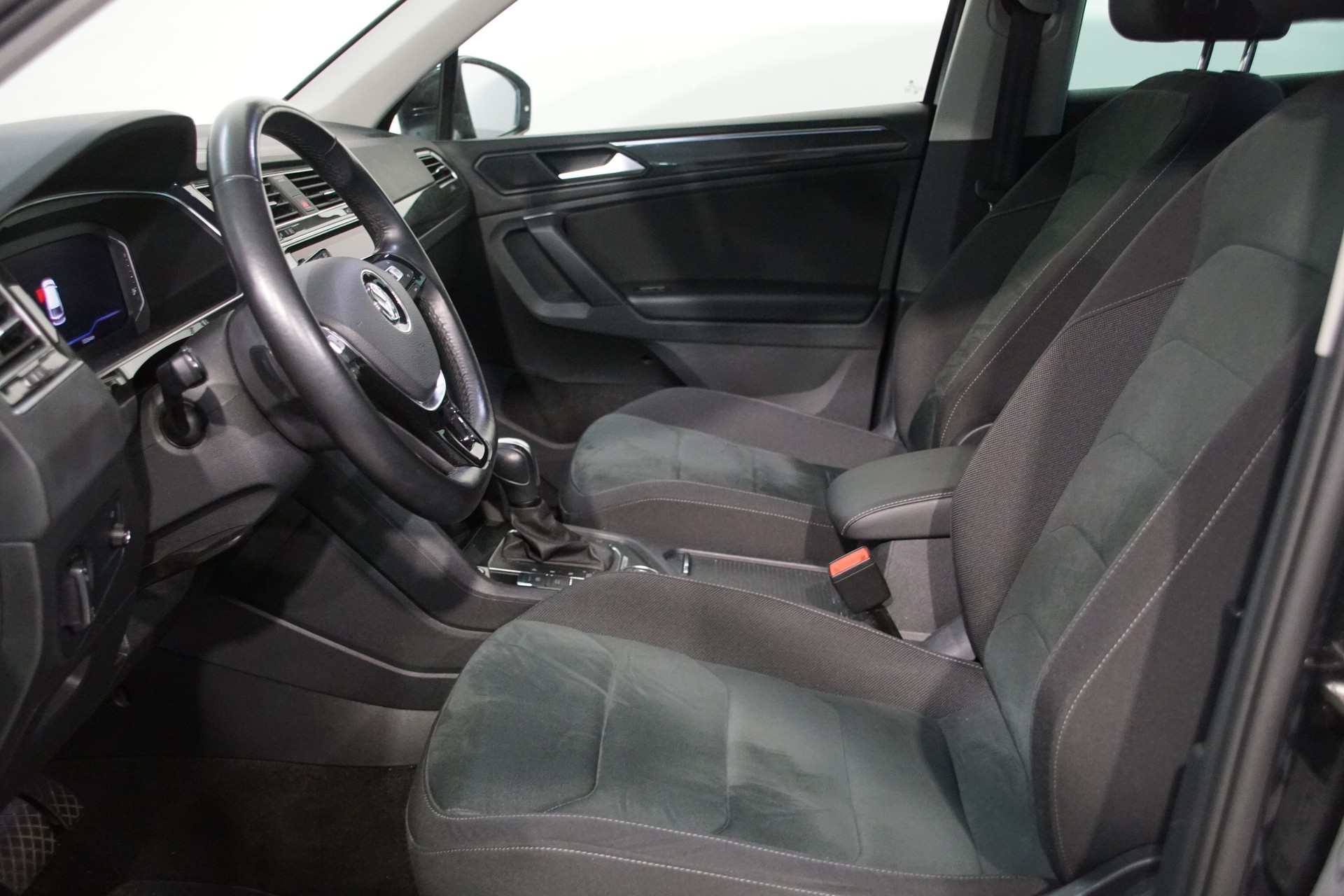 VW Tiguan 2.0 TDI SCR Highline 4Motion DSG - 11