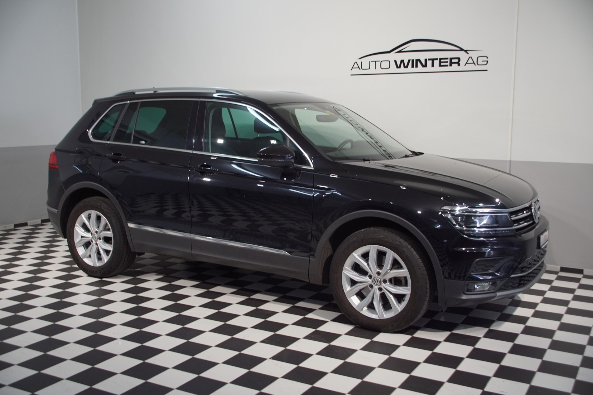 VW Tiguan 2.0 TDI SCR Highline 4Motion DSG - 3