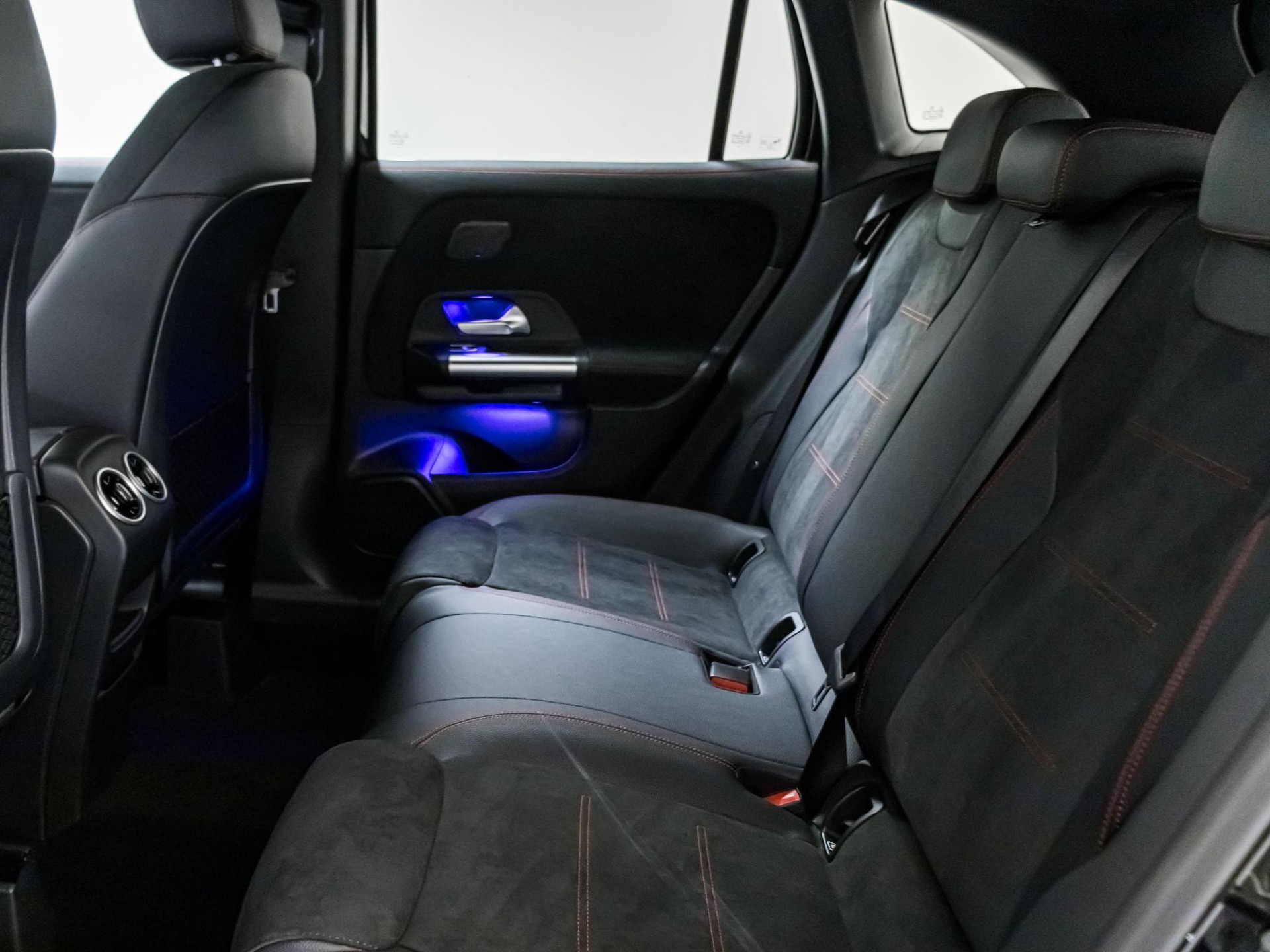 MERCEDES-BENZ GLA 200 "Night Star" - 8