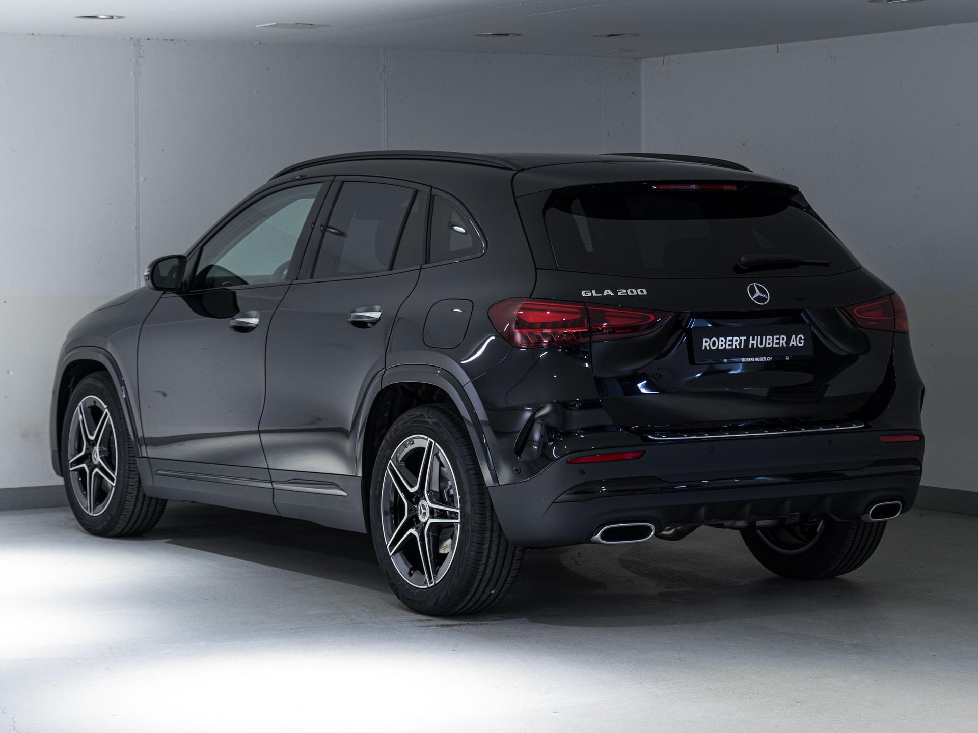MERCEDES-BENZ GLA 200 "Night Star" - 4