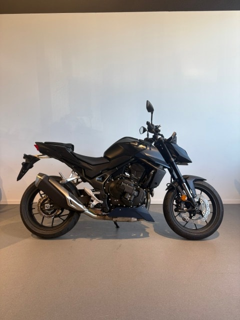 HONDA CB 750 Hornet E-clutch - 2