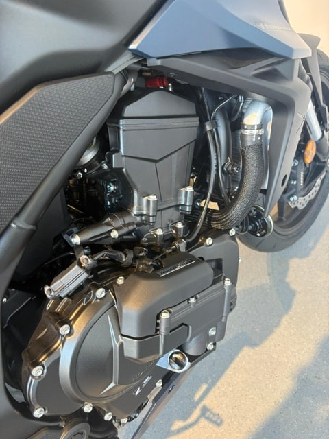 HONDA CB 750 Hornet E-clutch - 10