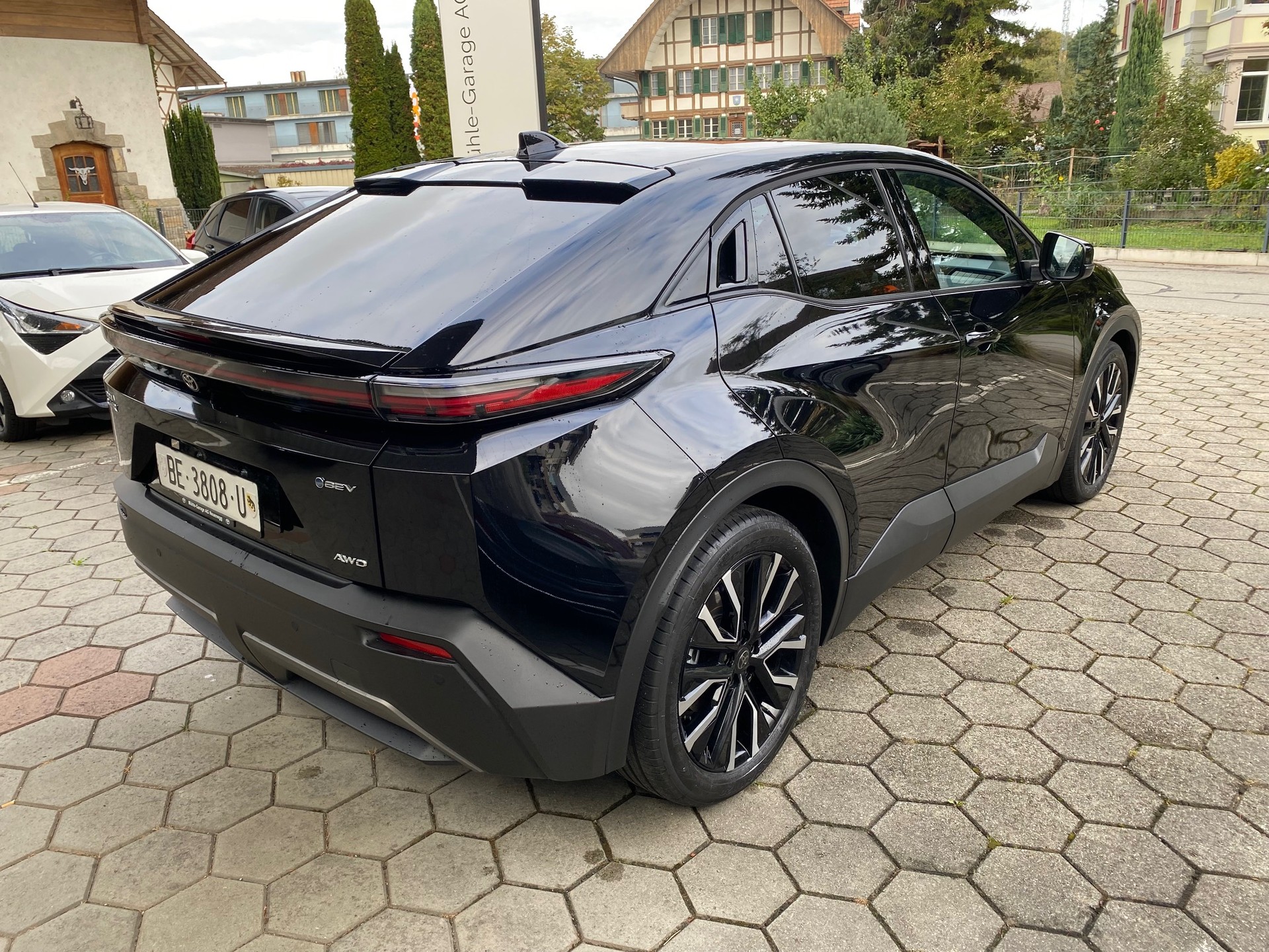 TOYOTA C-HR+ 77 kWh Style AWD - 3