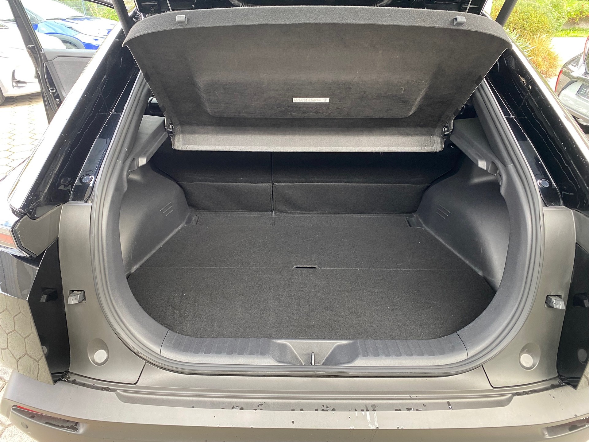 TOYOTA C-HR+ 77 kWh Style AWD - 10