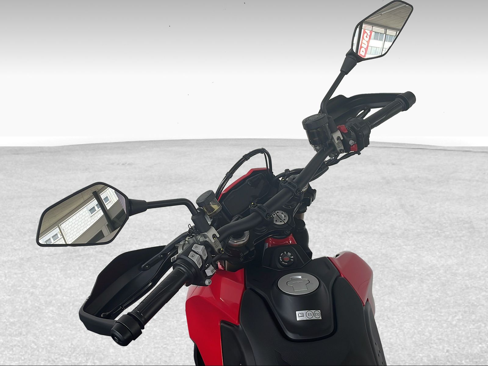 DUCATI 698 Hypermotard Mono ABS - 6