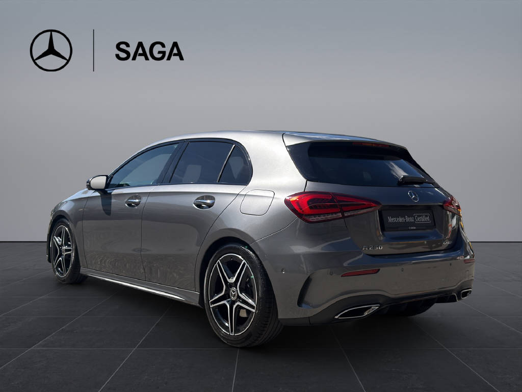 MERCEDES-BENZ A 250 AMG Line 4m - 4