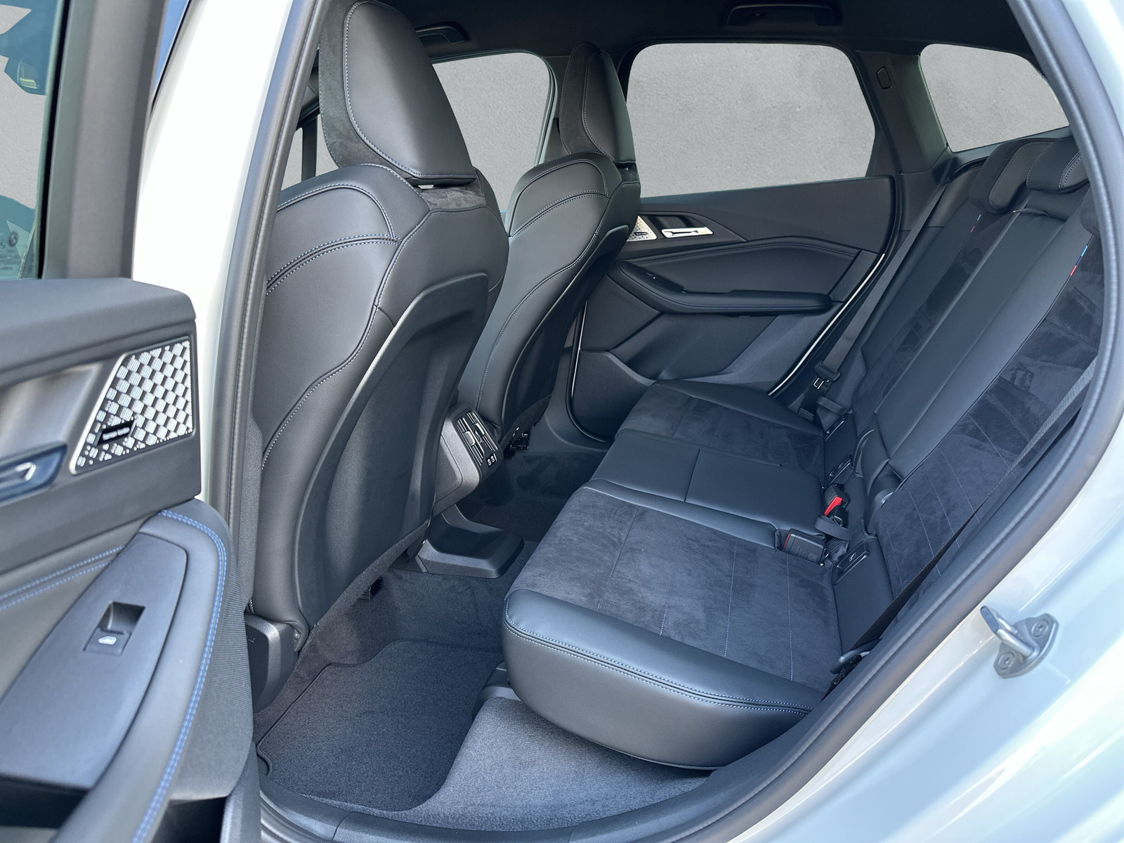 BMW 220i Active Tourer M Sport DKG **Action de leasing à 1,9%** - 12