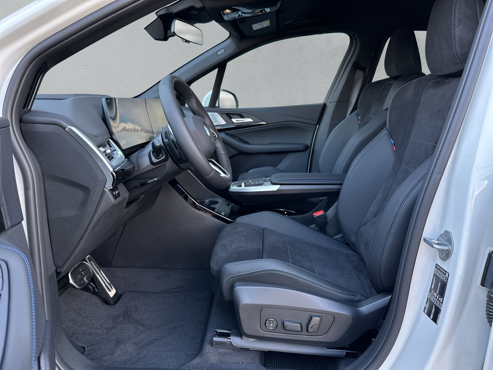 BMW 220i Active Tourer M Sport DKG **Action de leasing à 1,9%** - 11