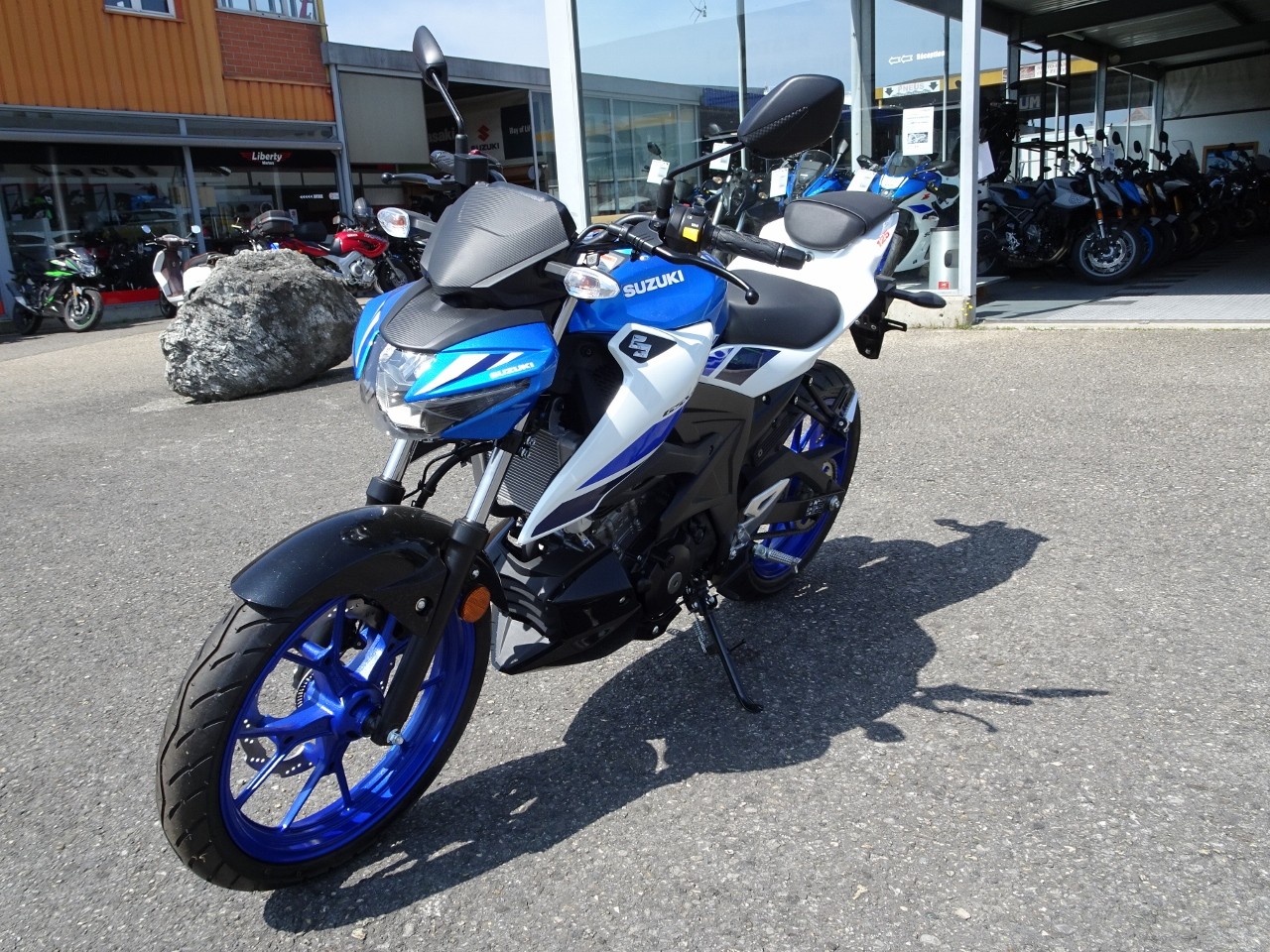 SUZUKI GSX-S 125 - 4