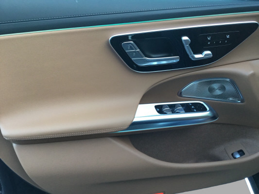 MERCEDES-BENZ E 220 d T 4M 9G-Tronic - 10