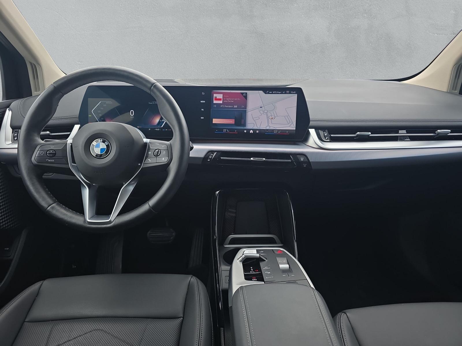BMW 218i Active Tourer - 13
