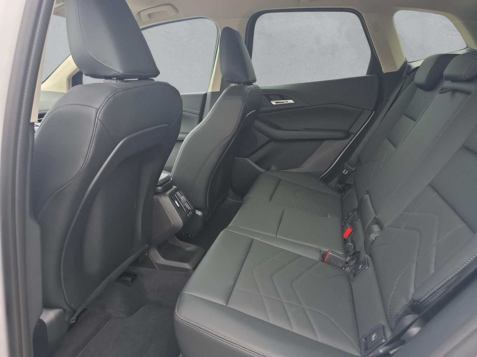 BMW 218i Active Tourer - 12