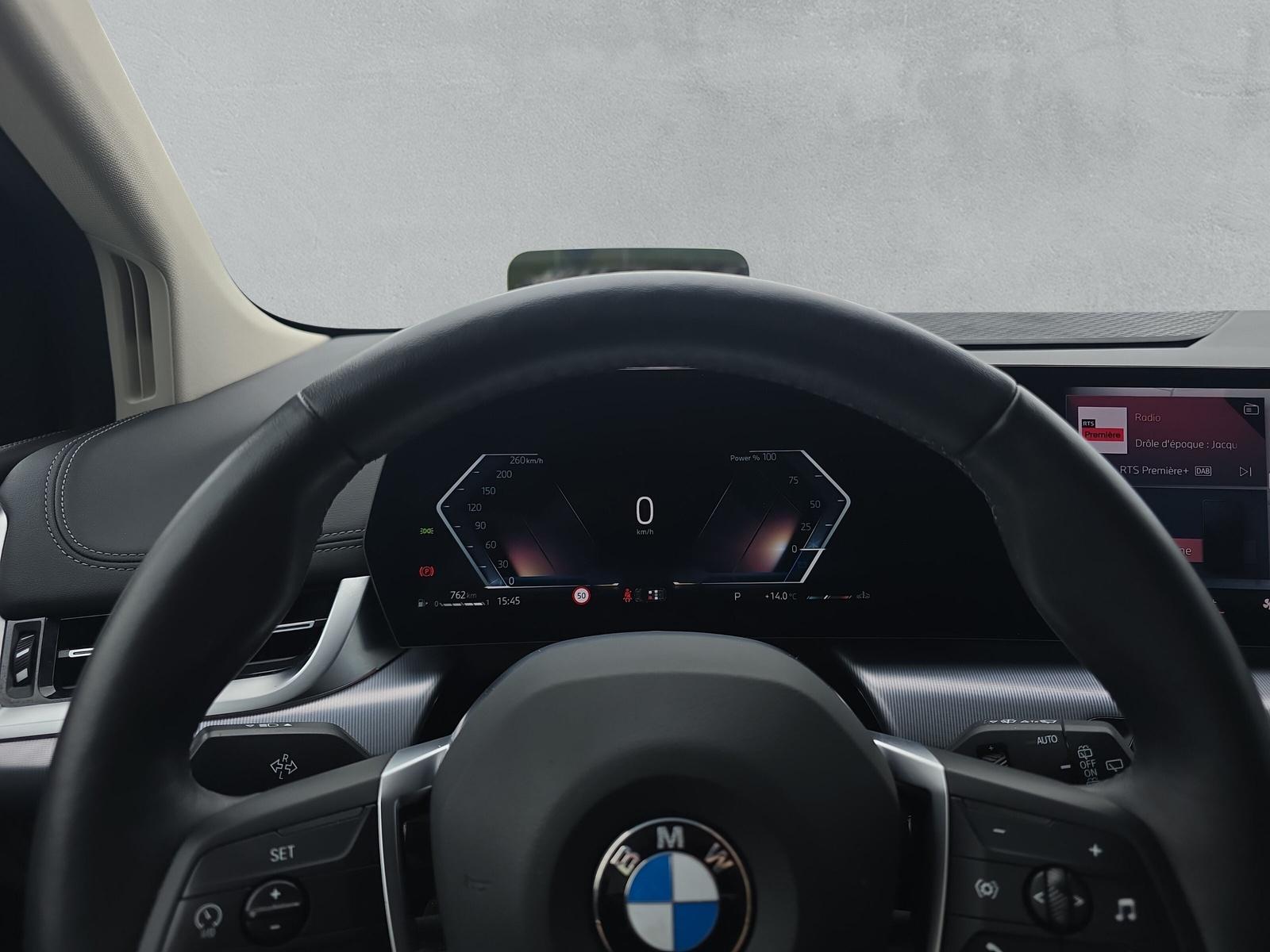 BMW 218i Active Tourer - 18