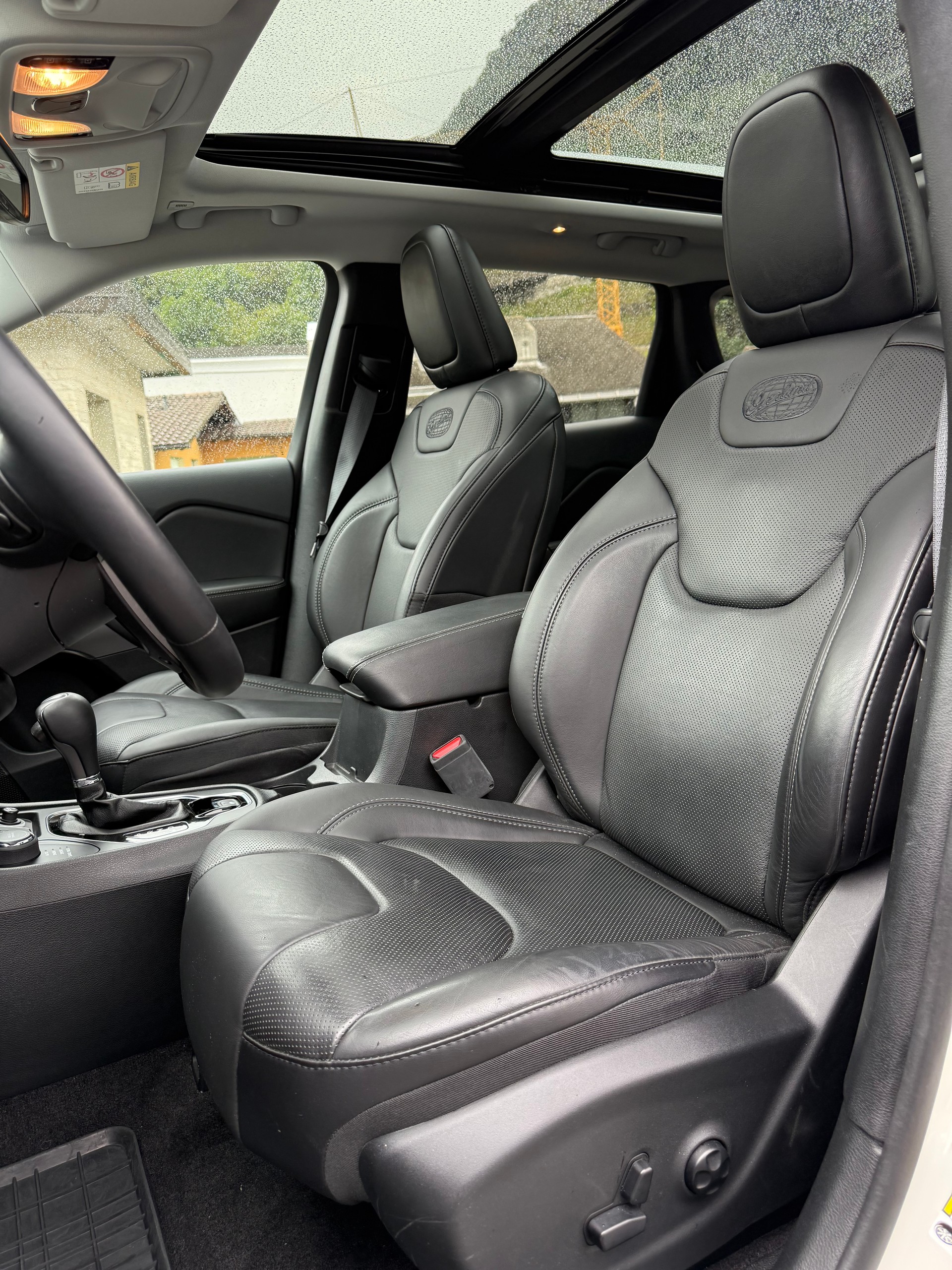 JEEP Cherokee 2.2MJ Overland AWD Drive I 9ATX - 14