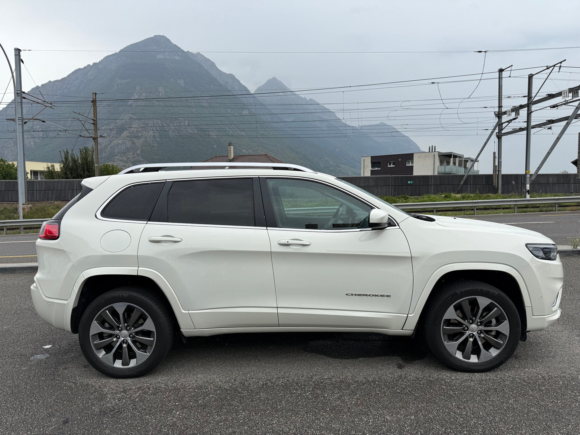 JEEP Cherokee 2.2MJ Overland AWD Drive I 9ATX - 6