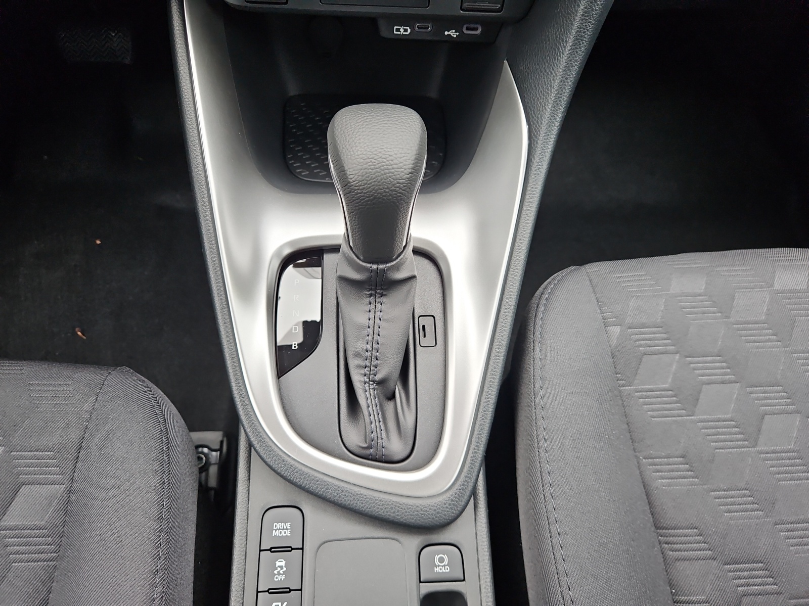 MAZDA 2 Hybrid Centre-line - 13