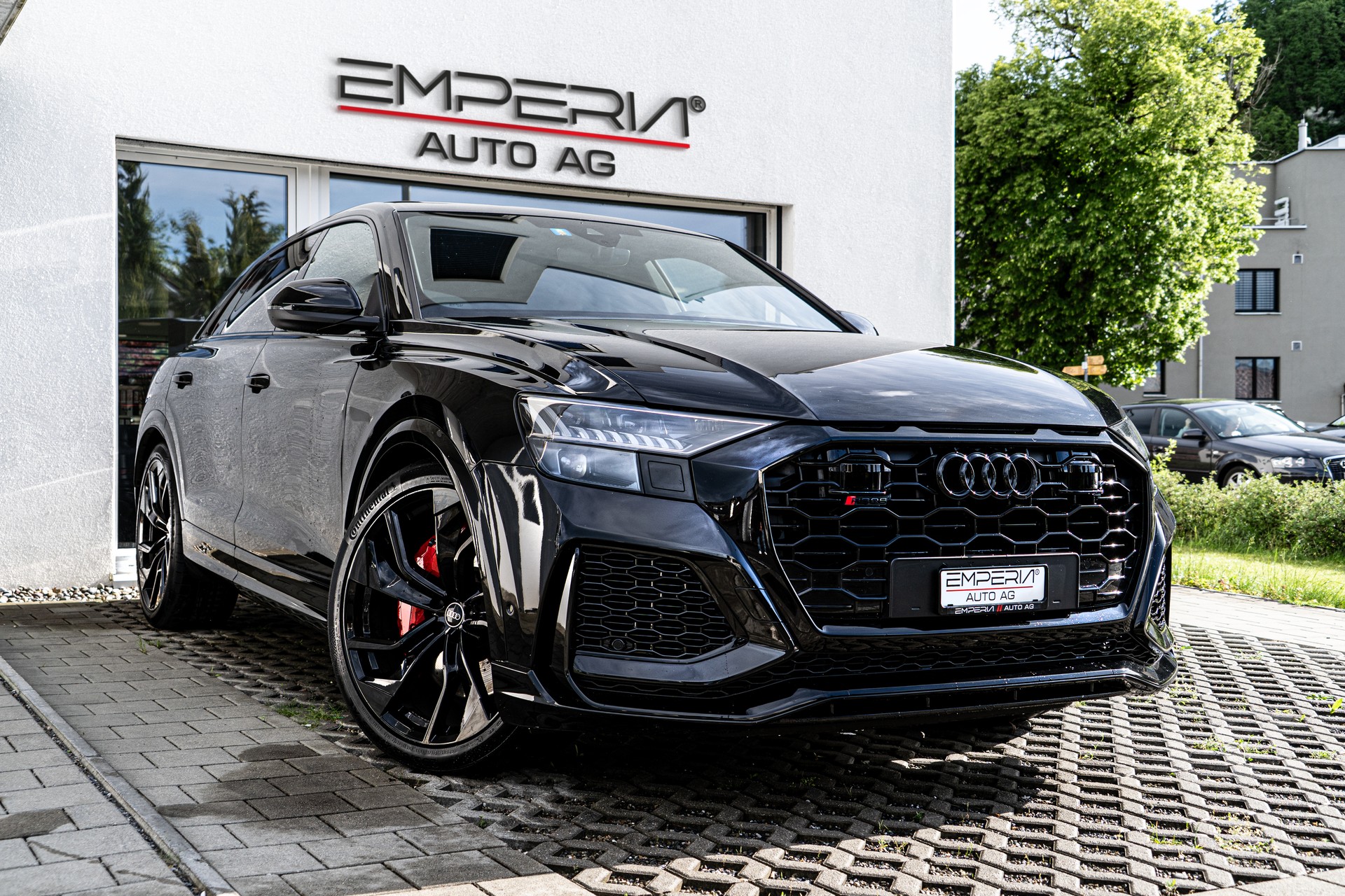 AUDI RSQ8 quattro tiptronic