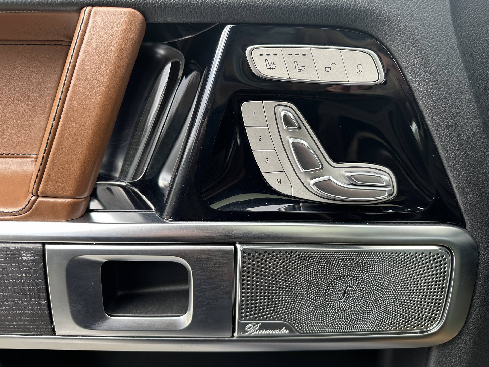 MERCEDES-BENZ G 63 AMG - 15