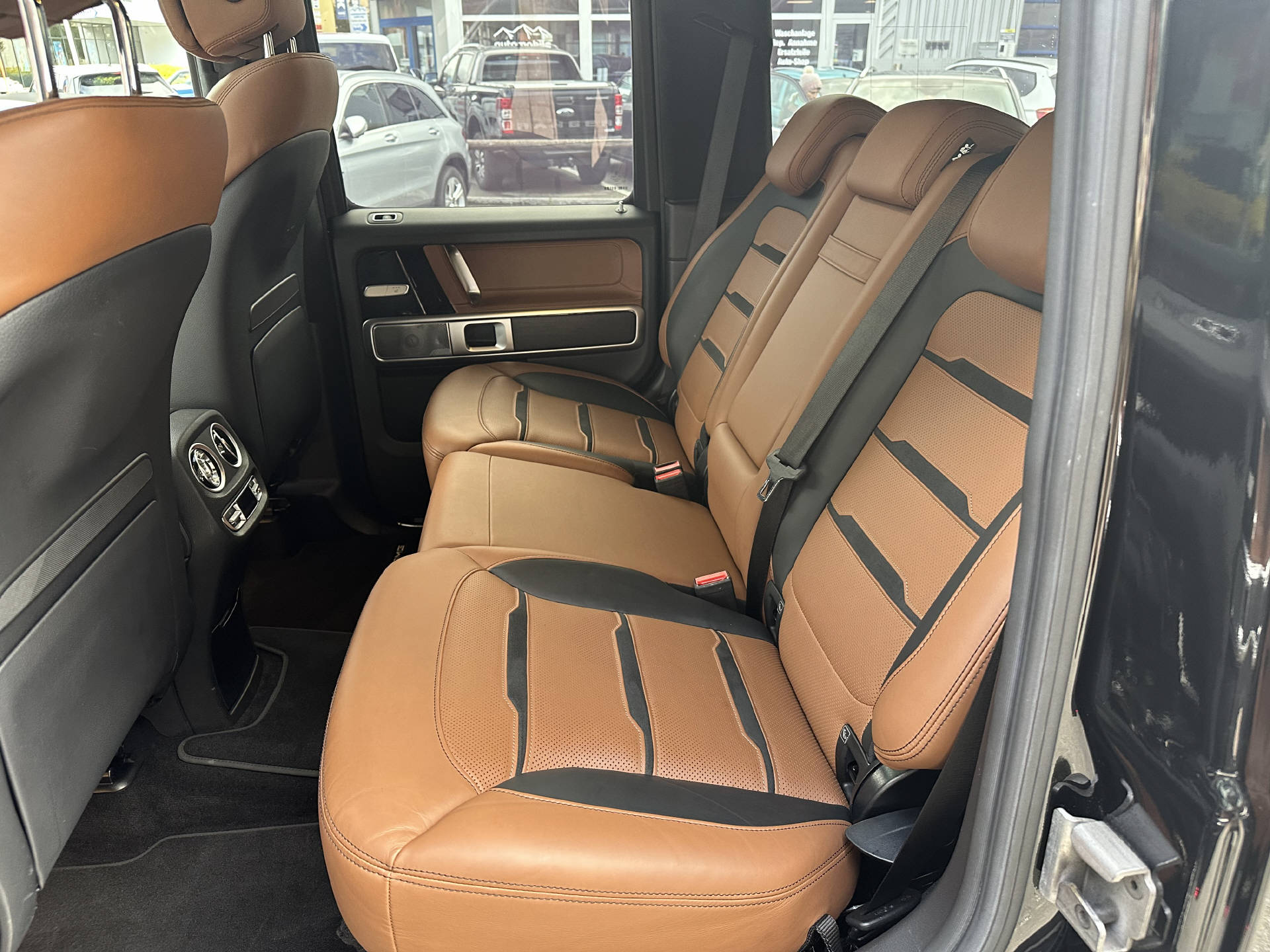 MERCEDES-BENZ G 63 AMG - 12