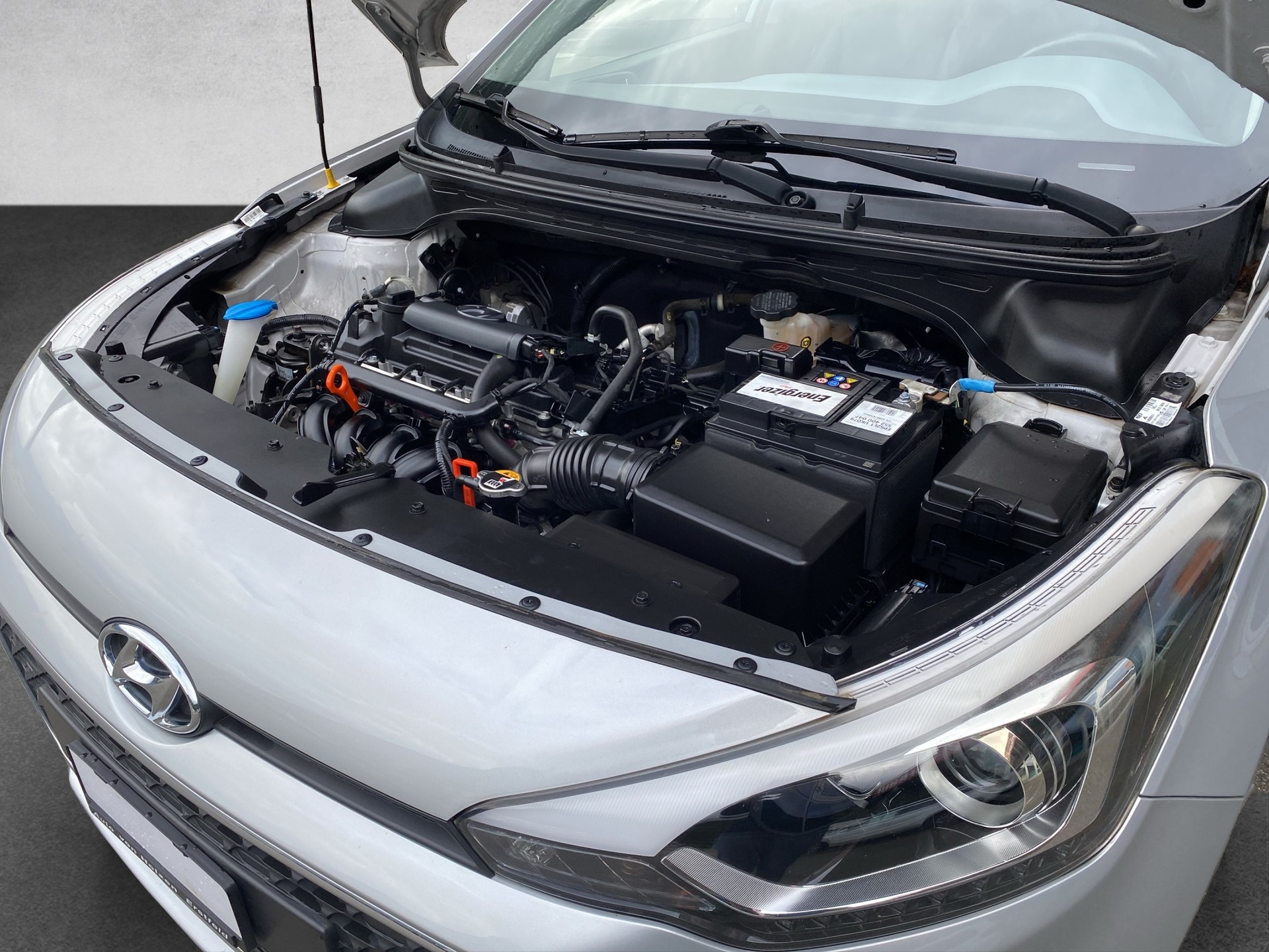 HYUNDAI i20 1.4 Vertex Automatic - 24