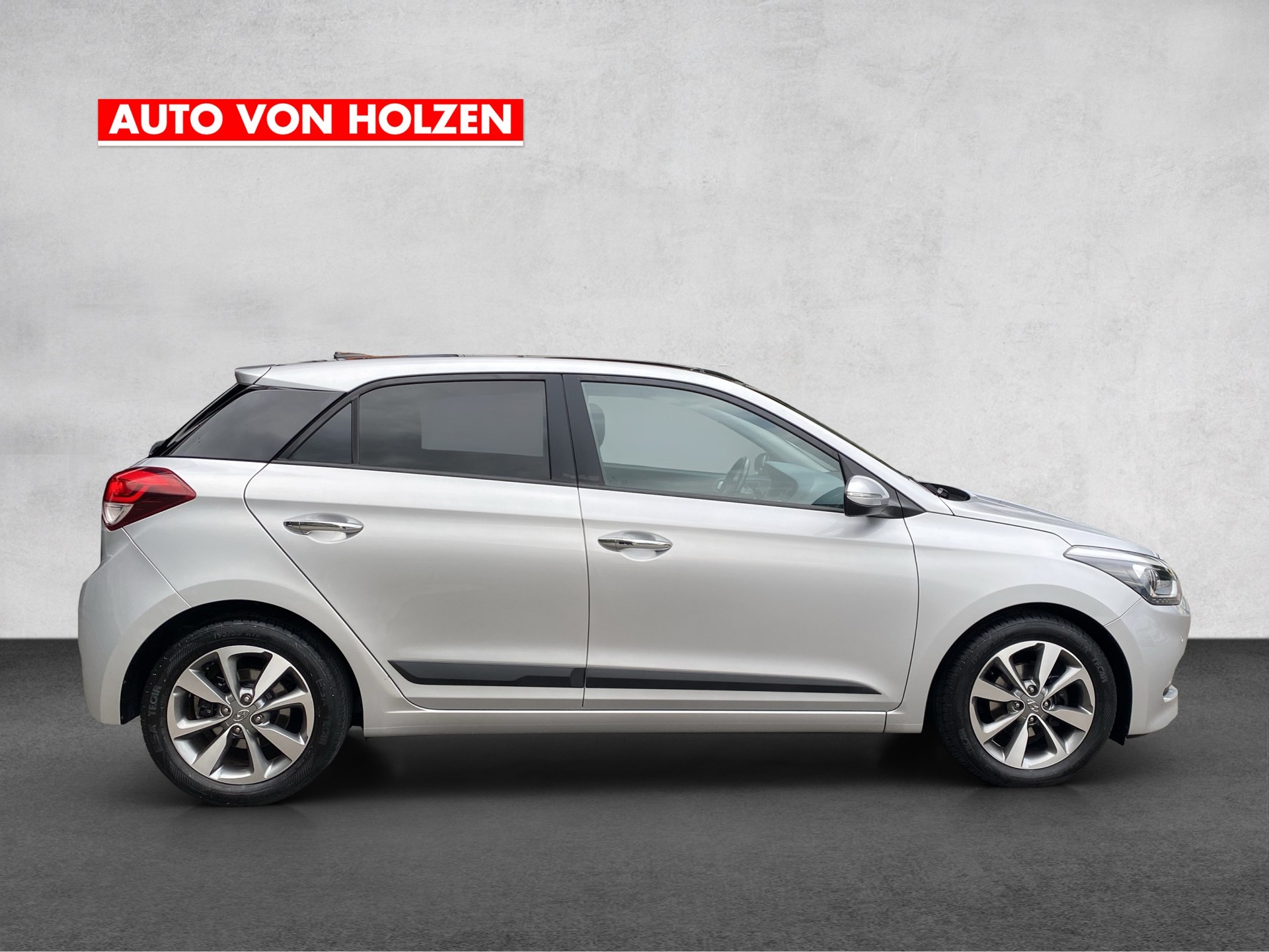 HYUNDAI i20 1.4 Vertex Automatic - 8