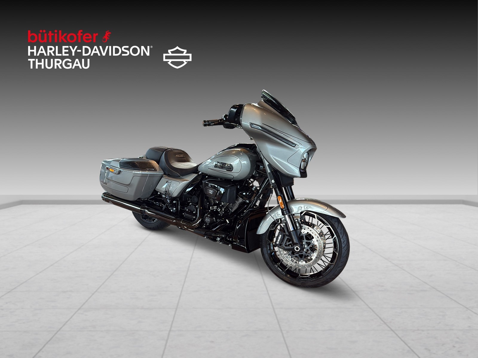 HARLEY-DAVIDSON FLHXSE Street Glide CVO 121
