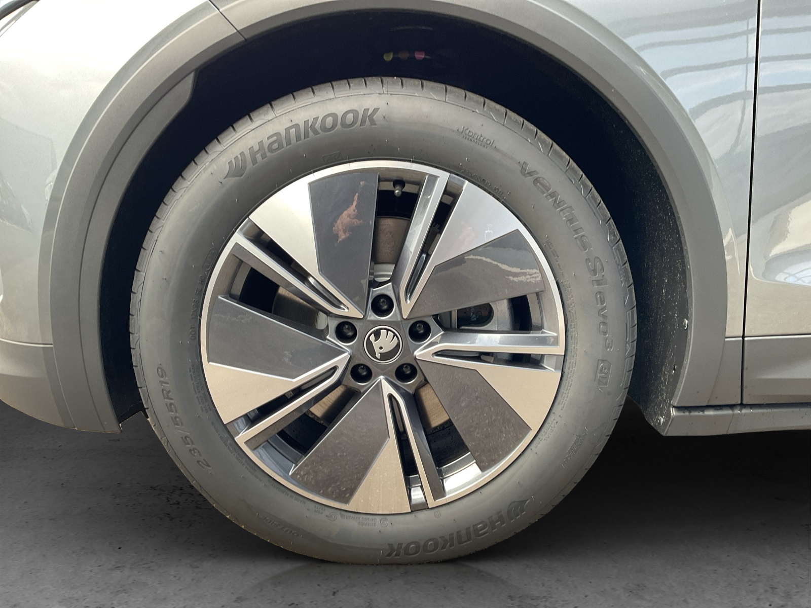 SKODA Elroq 85 4x4 - 13