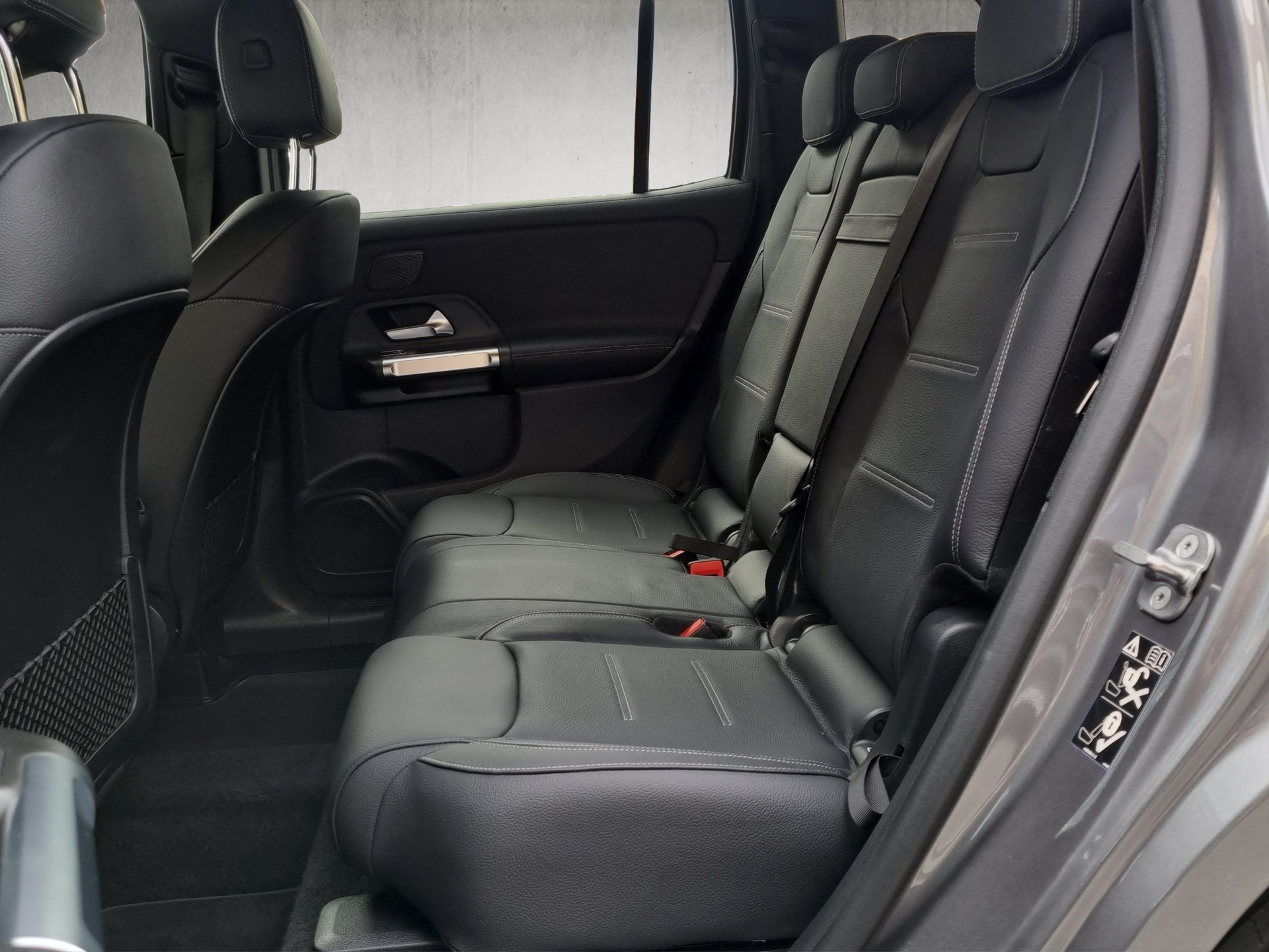 MERCEDES-BENZ GLB 220 d AMG Line 4matic - 11