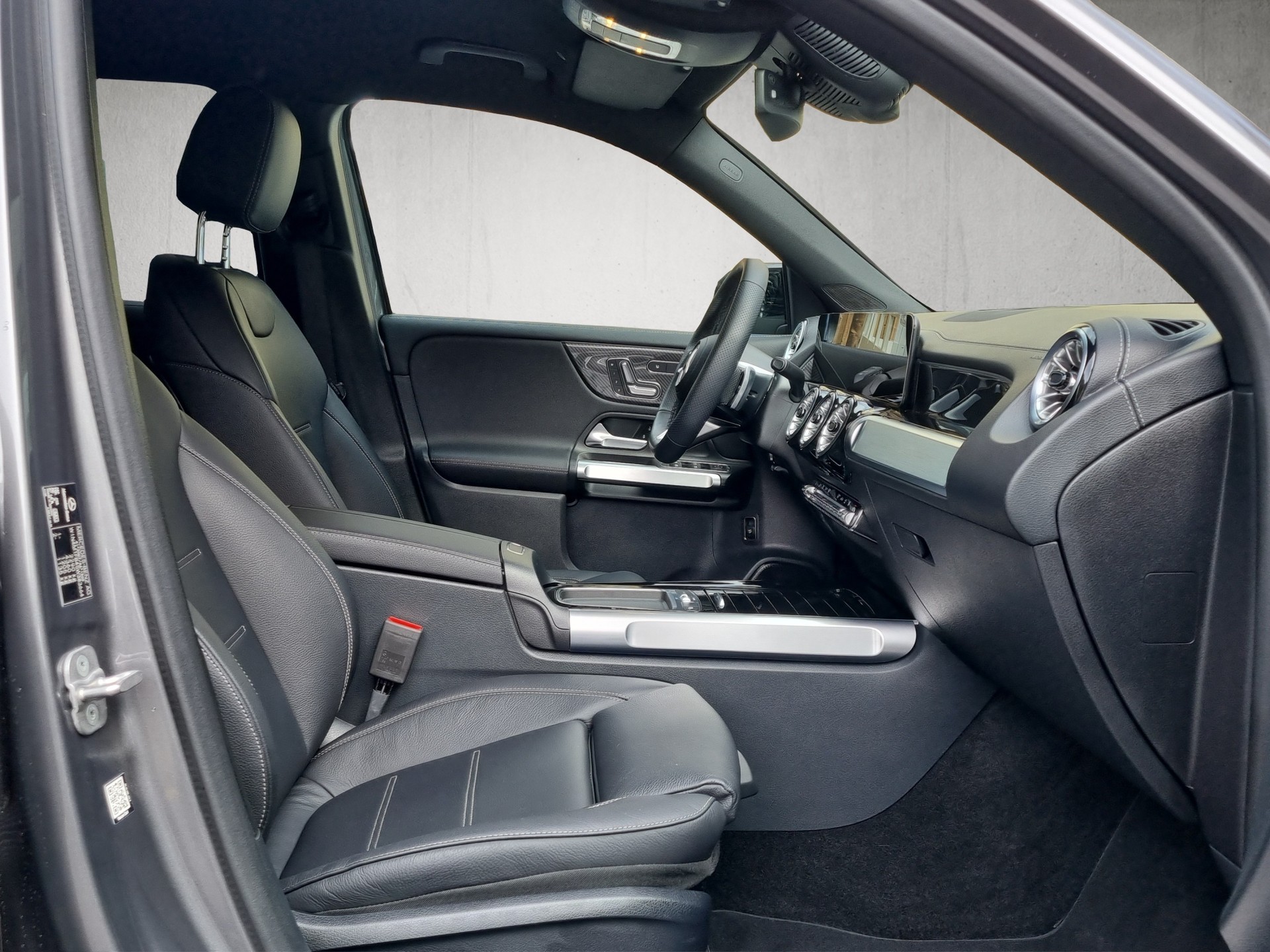 MERCEDES-BENZ GLB 220 d AMG Line 4matic - 10