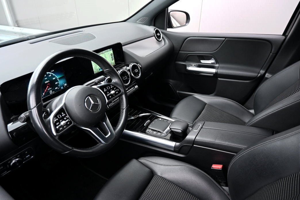 MERCEDES-BENZ B 200 d Night Star 8G-DCT - 9