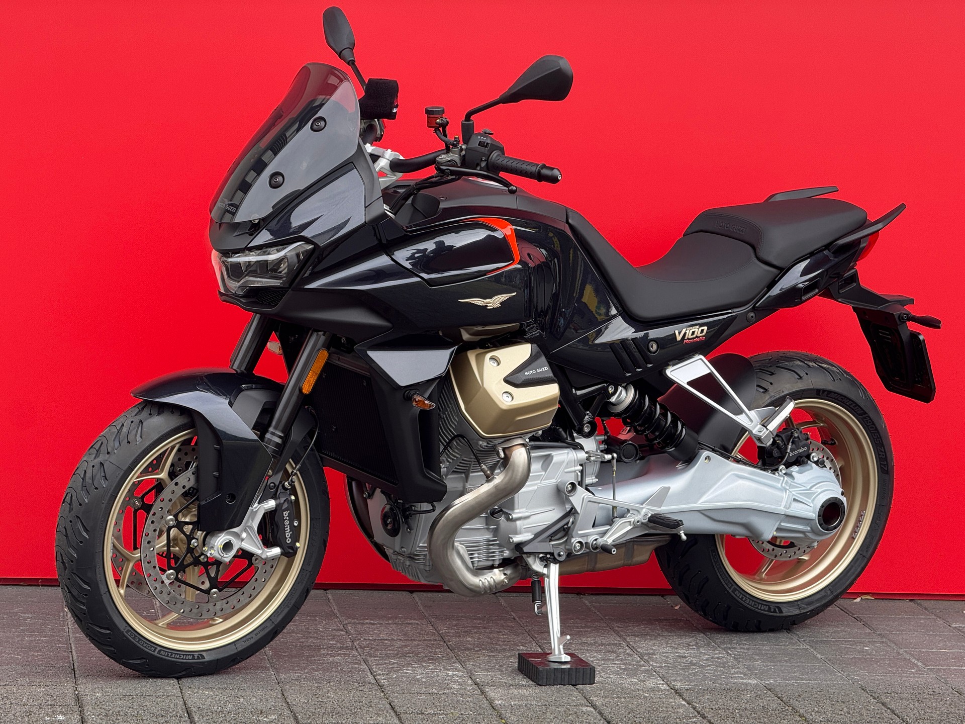 MOTO GUZZI V100 Mandello - 16