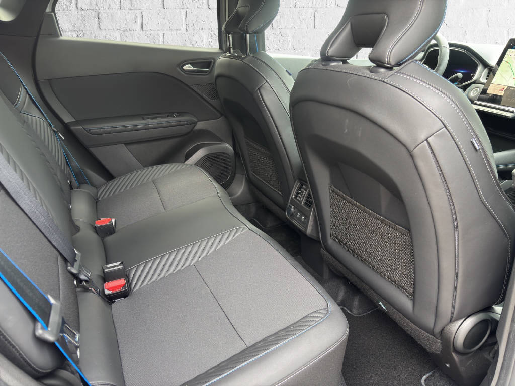 RENAULT Captur 1.8 E-Tech esprit Alpine - 11