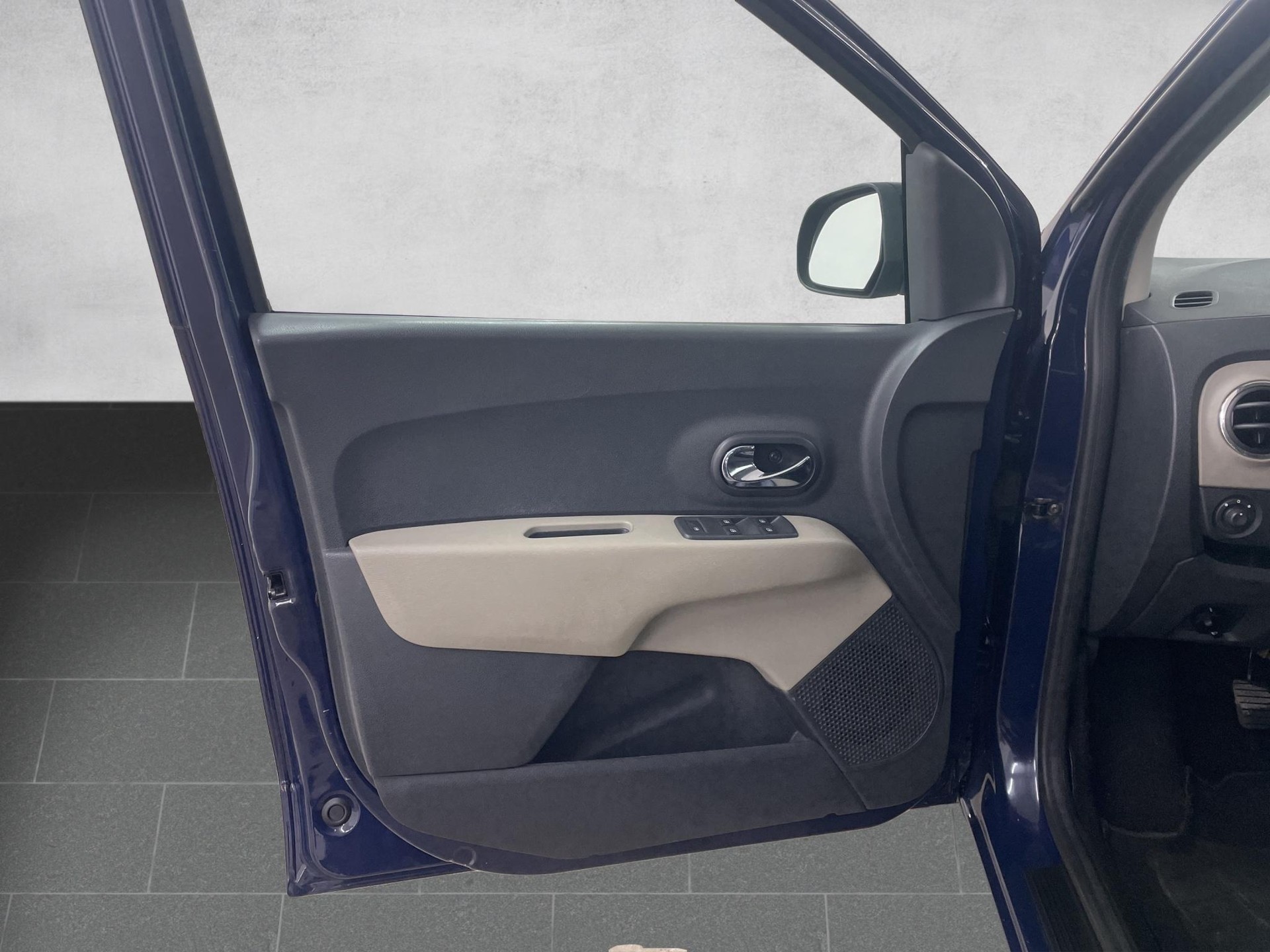 DACIA Lodgy 1.5 dCi 110 Lauréate 7P - 9