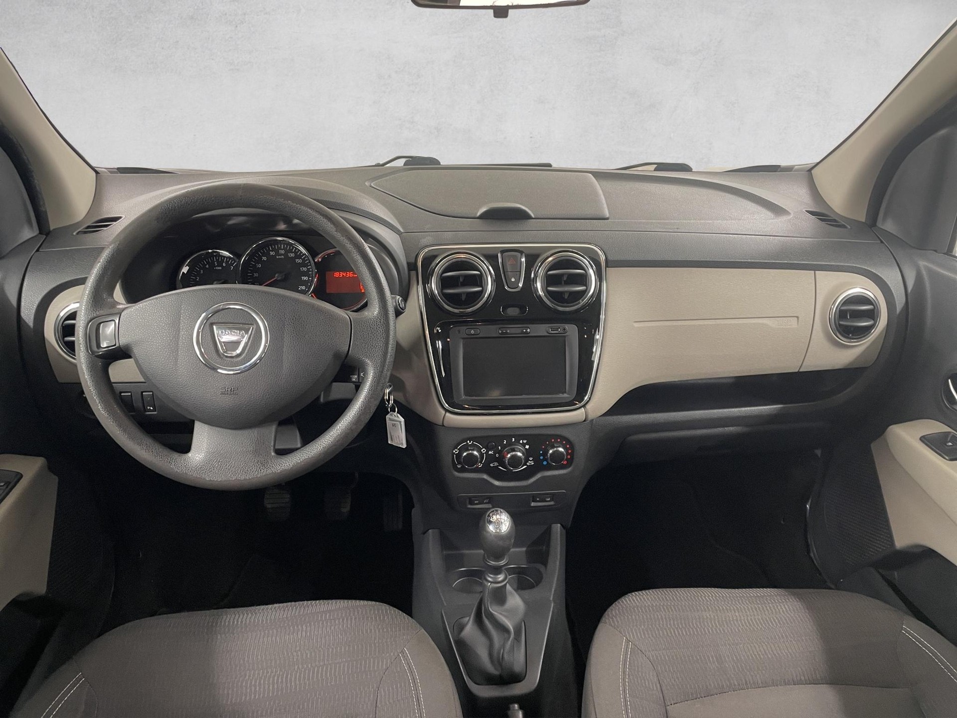 DACIA Lodgy 1.5 dCi 110 Lauréate 7P - 11