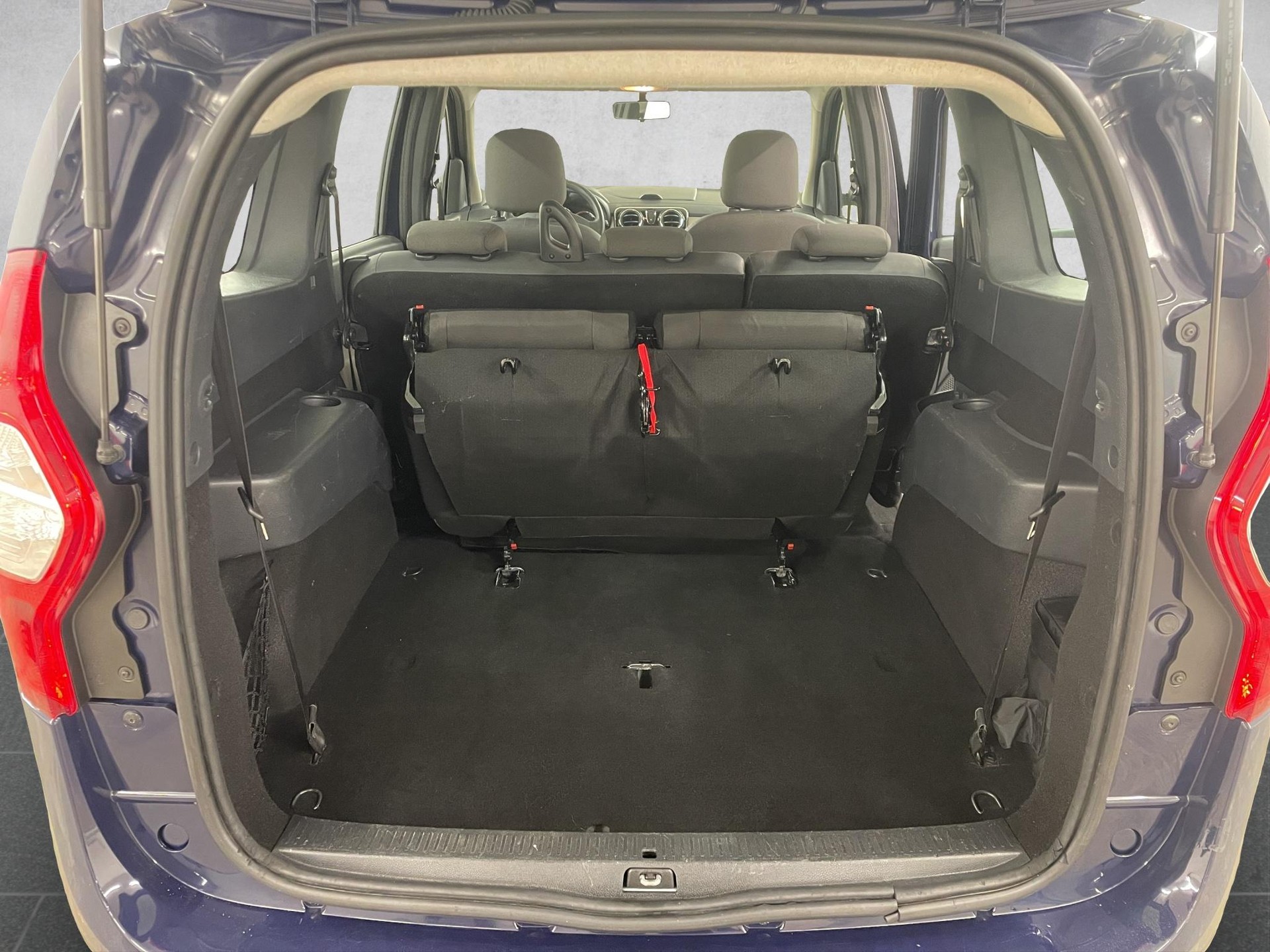 DACIA Lodgy 1.5 dCi 110 Lauréate 7P - 16