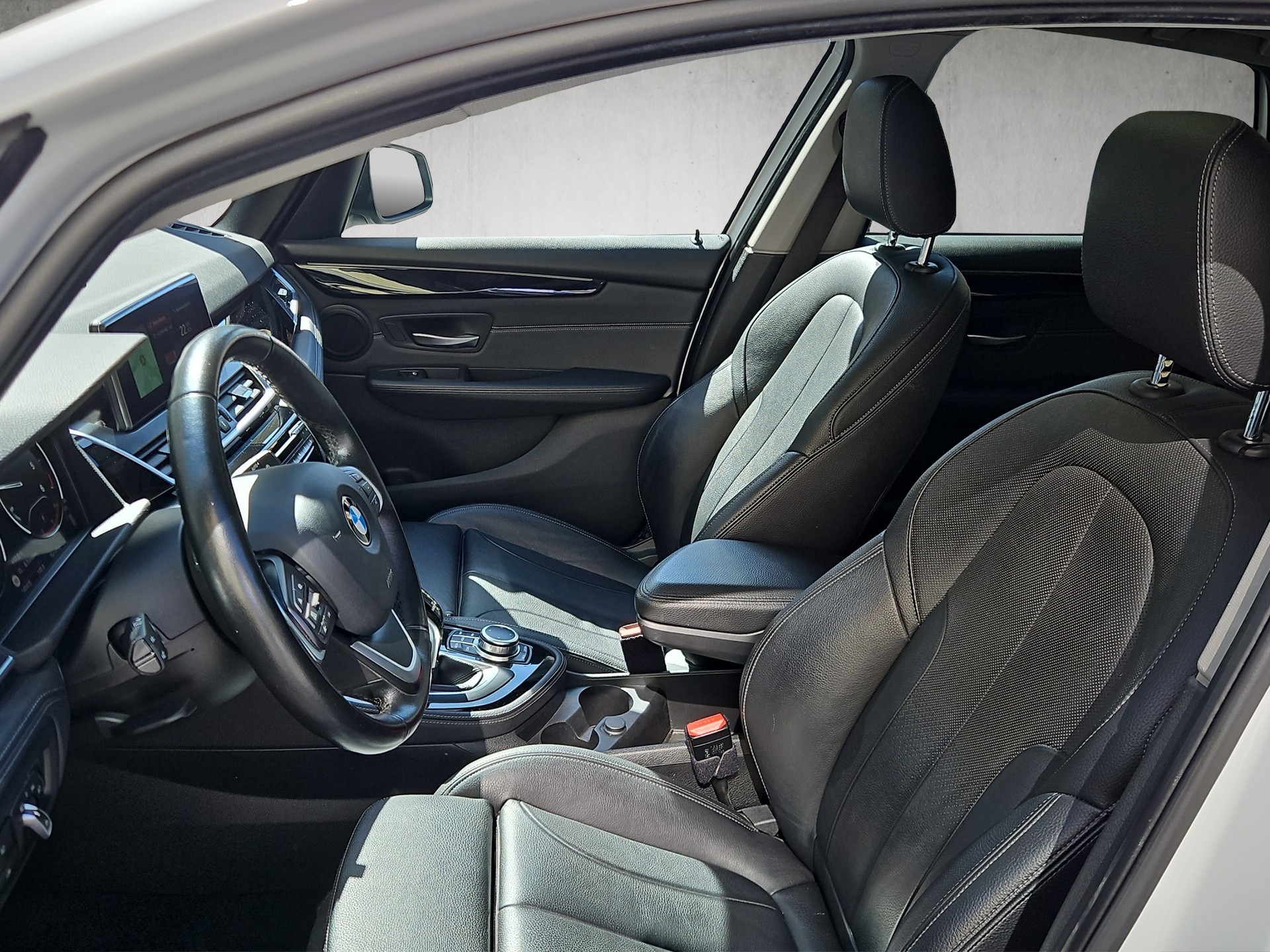 BMW 218d xDrive Active Tourer - 9