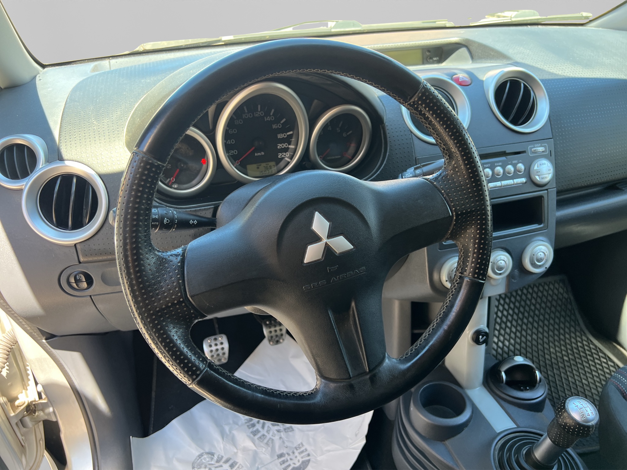 MITSUBISHI COLT 9