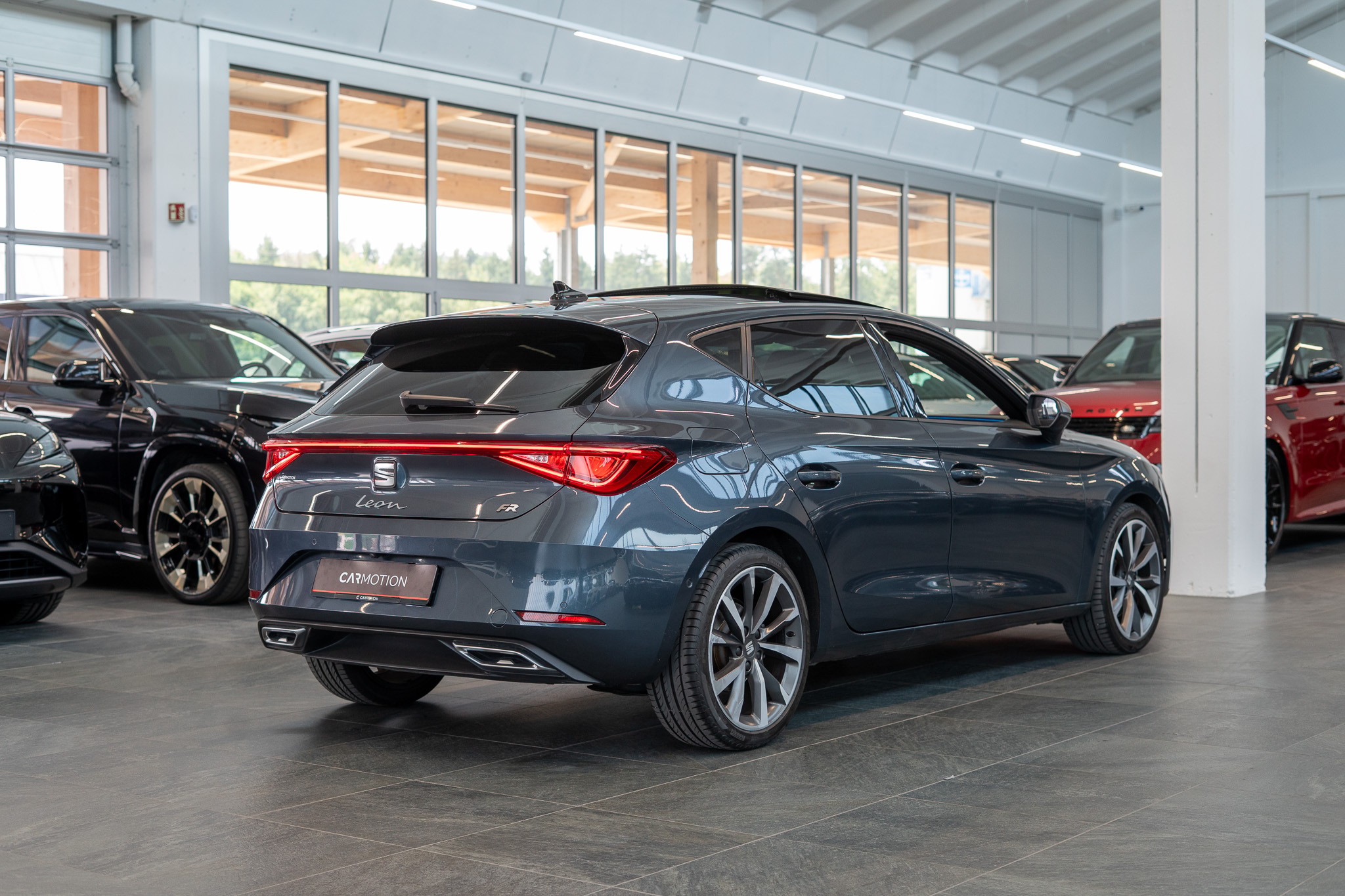 Leon 2.0 TSI FR DSG / Panorama-Glasdach / el.Sitze / Rückfahrkamera