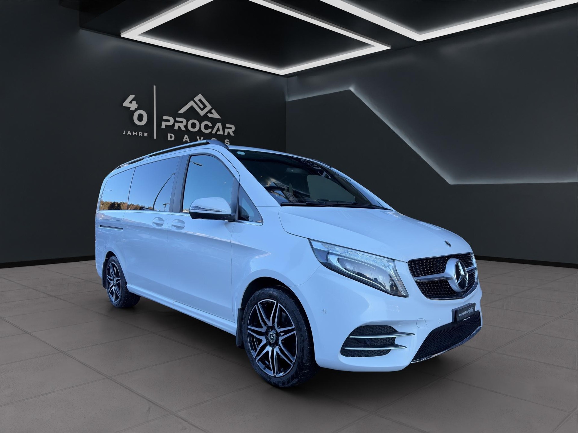 MERCEDES-BENZ V 300 d Swiss Ed lang 4matic Van