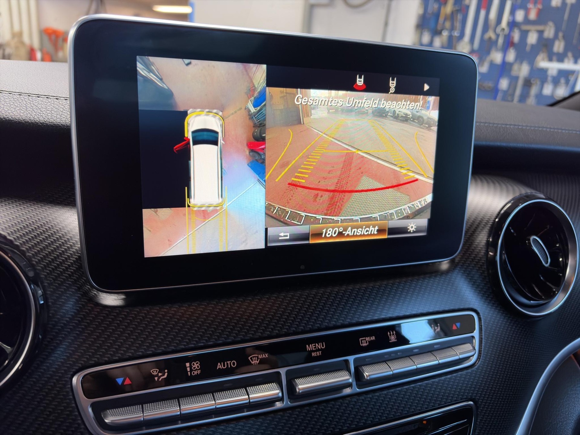 MERCEDES-BENZ V 300 d Swiss Ed lang 4matic Van - 13