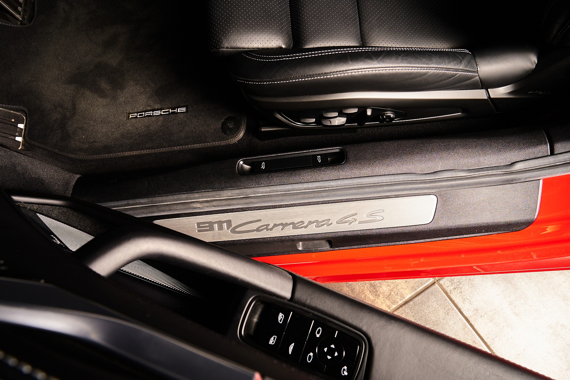 PORSCHE 911 Carrera 4S Cabriolet PDK - 11