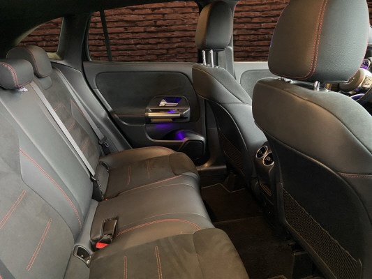 MERCEDES-BENZ GLA 250e AMG Line 8G-DCT - 12