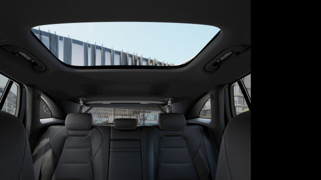 MERCEDES-BENZ EQA 350 4M Swiss Star - 12