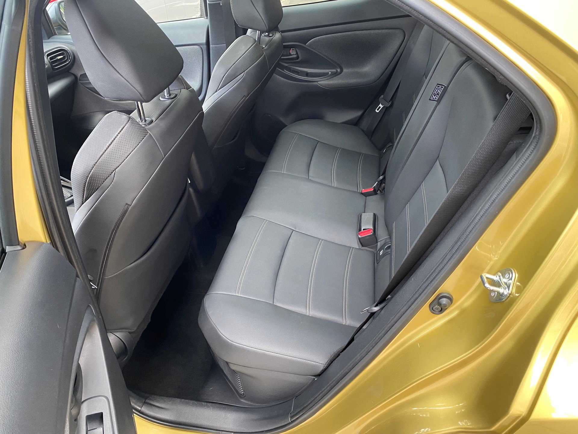 TOYOTA Yaris Cross 1.5 Premiere Edition e-CVT AWDi - 9