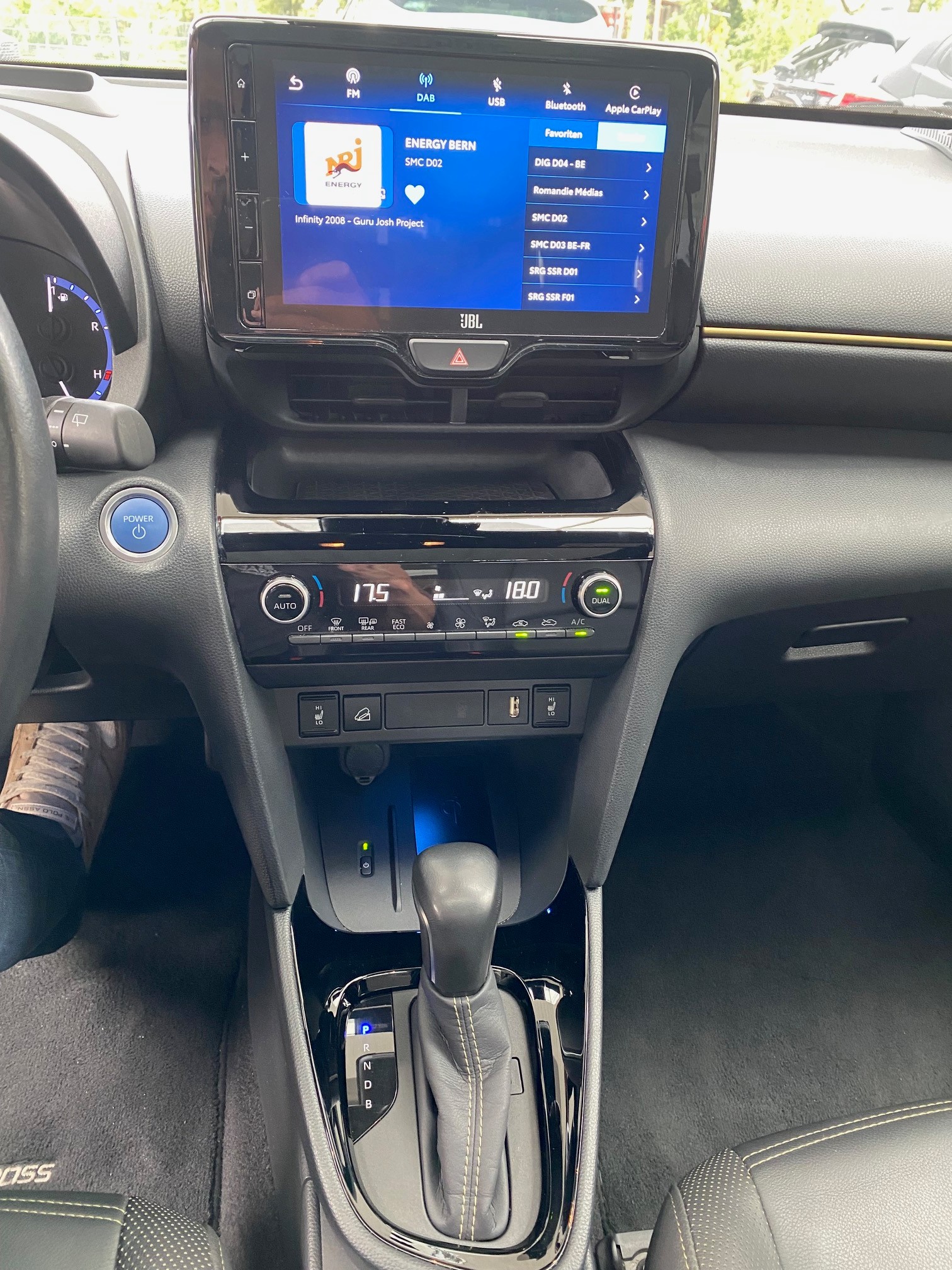 TOYOTA Yaris Cross 1.5 Premiere Edition e-CVT AWDi - 5