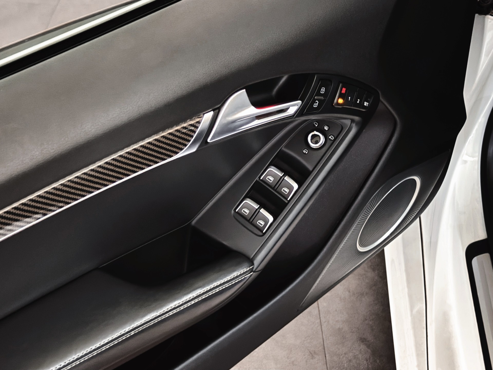 AUDI RS5 Cabrio 4.2 FSI quattro S-tronic - 25