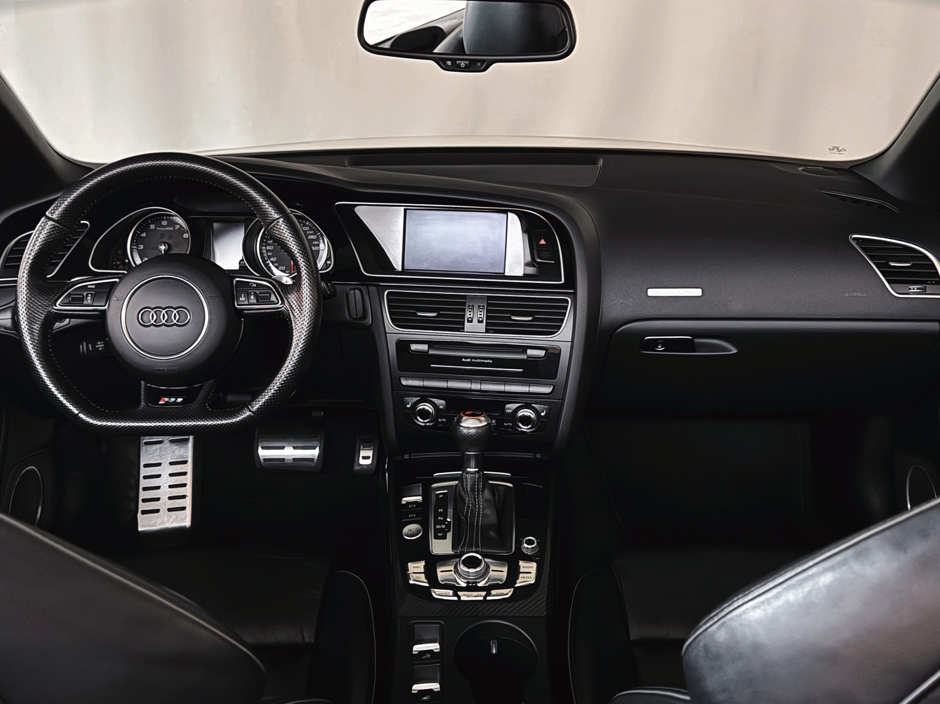 AUDI RS5 Cabrio 4.2 FSI quattro S-tronic - 17