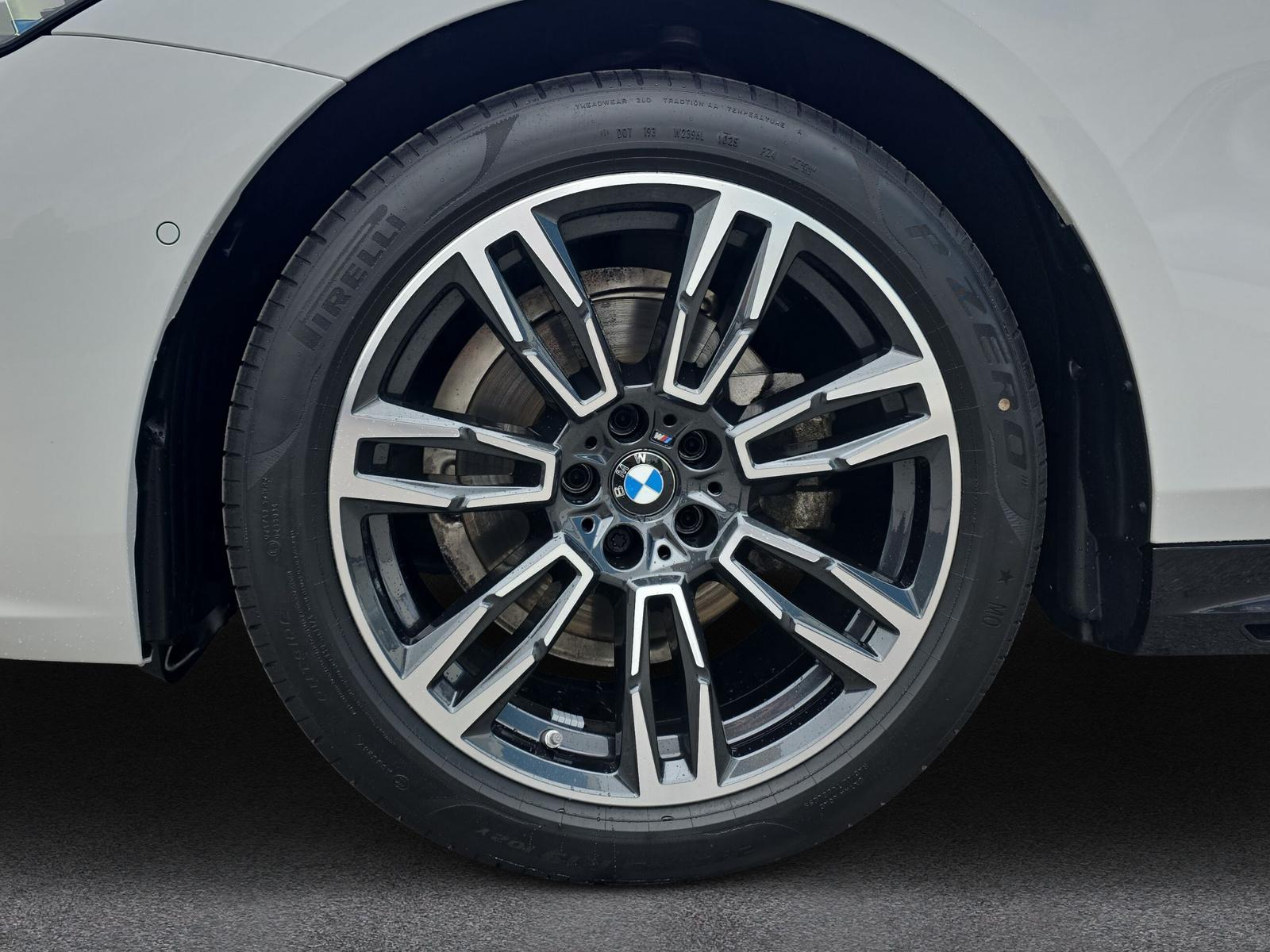 BMW 520d M Sport xDrive Touring G61 (CH) AHK 2.0T ** Action Leasing 0.9% ** - 9