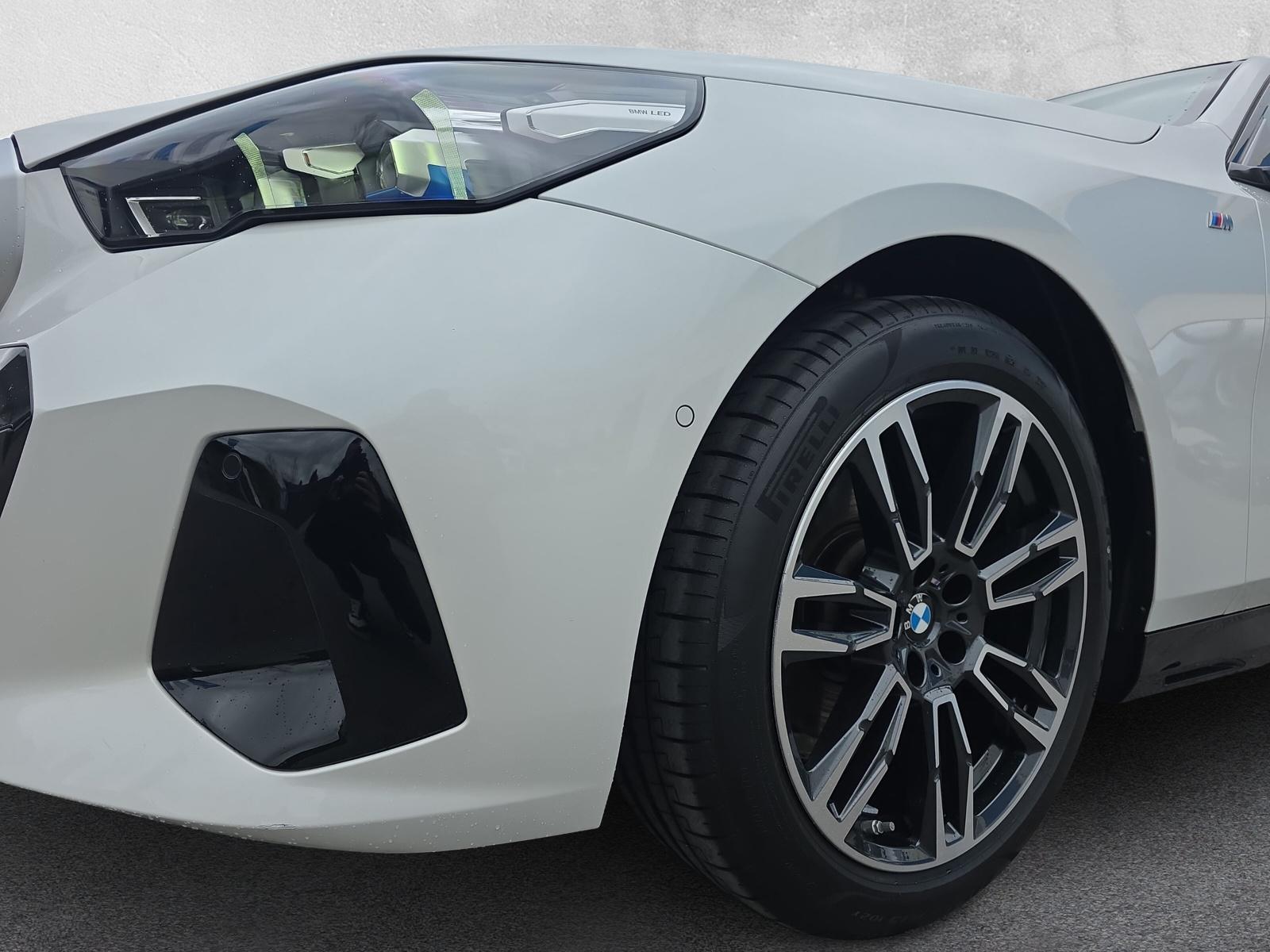 BMW 520d M Sport xDrive Touring G61 (CH) AHK 2.0T ** Action Leasing 0.9% ** - 8